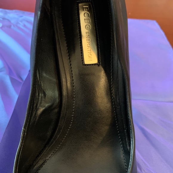 Zipper Pumps - Picture 3 of 4